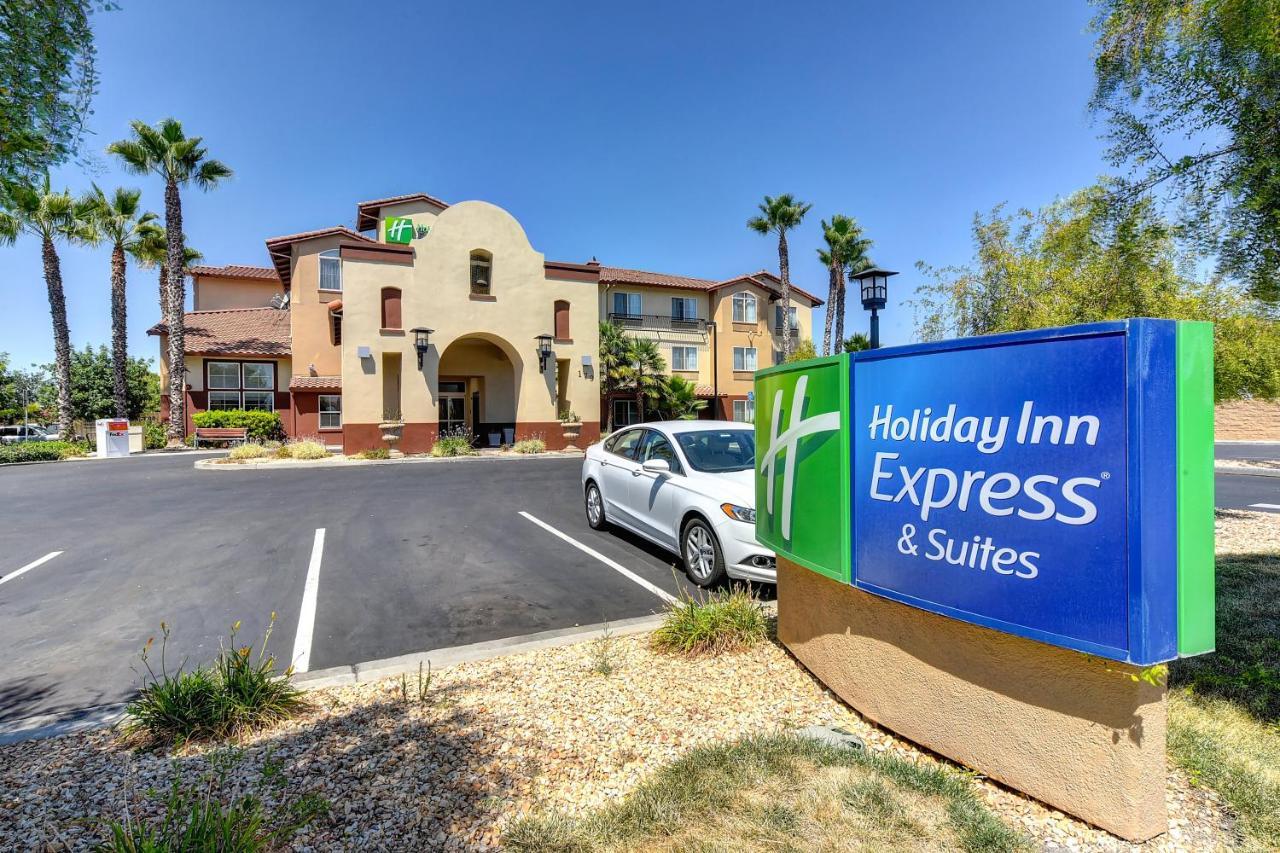 Holiday Inn Express Hotel & Suites Manteca By Ihg Exteriör bild