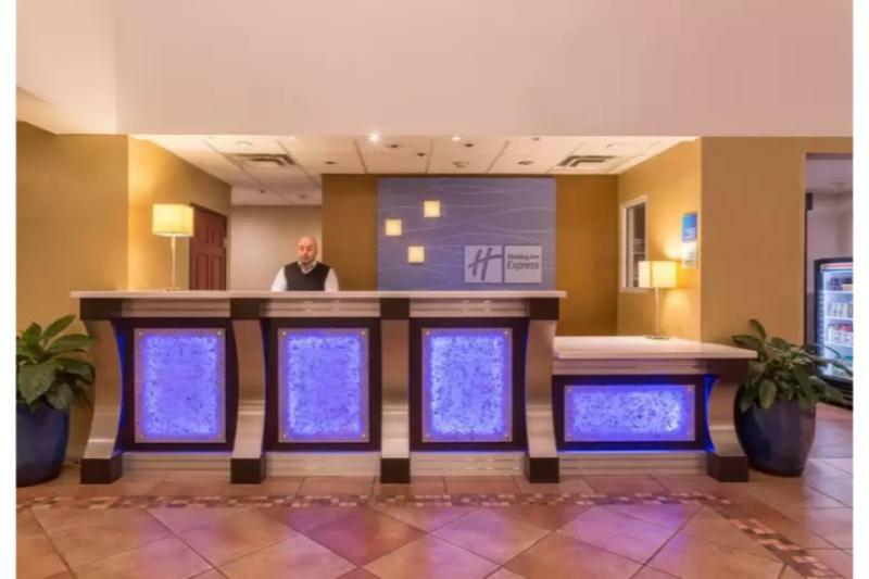 Holiday Inn Express Hotel & Suites Manteca By Ihg Exteriör bild