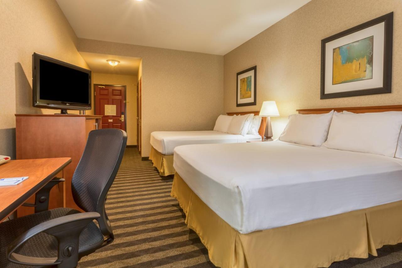 Holiday Inn Express Hotel & Suites Manteca By Ihg Exteriör bild