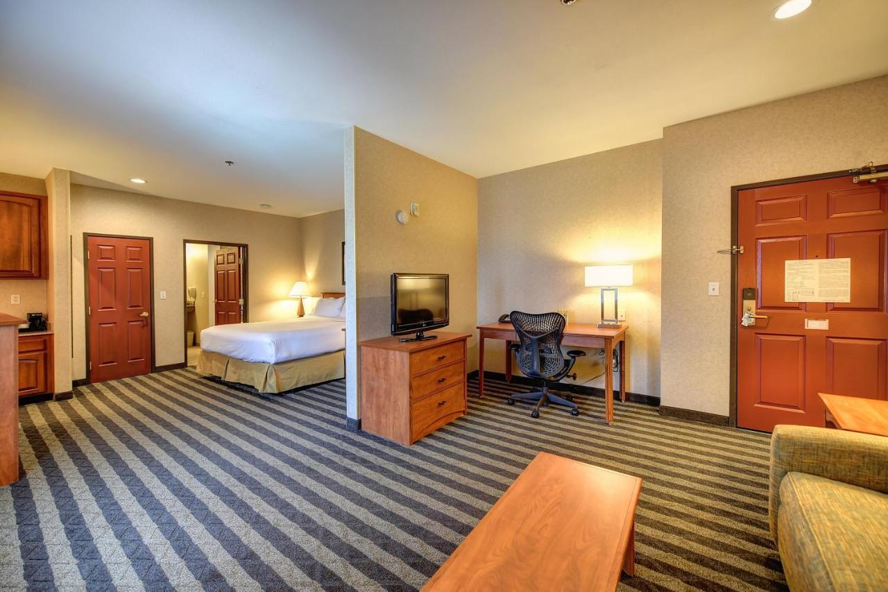 Holiday Inn Express Hotel & Suites Manteca By Ihg Exteriör bild