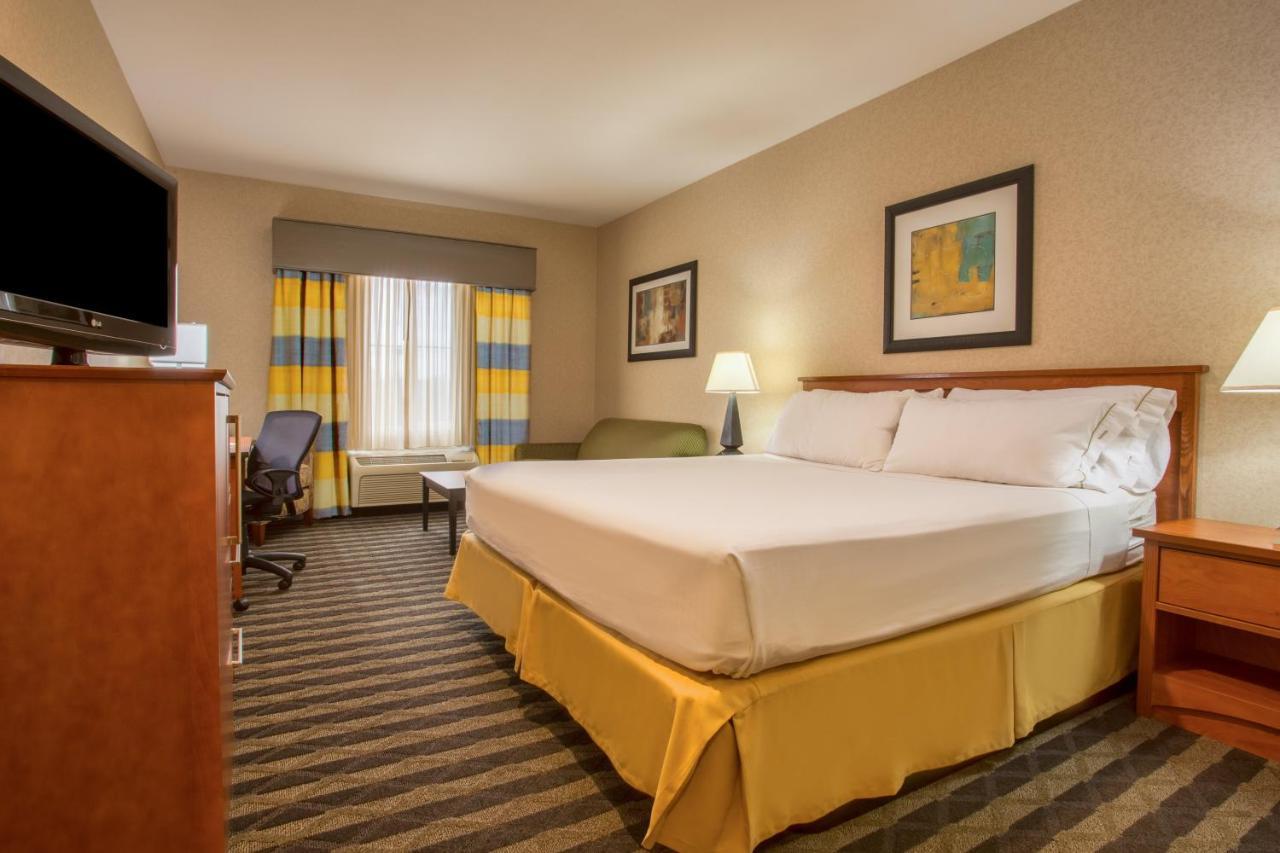 Holiday Inn Express Hotel & Suites Manteca By Ihg Exteriör bild