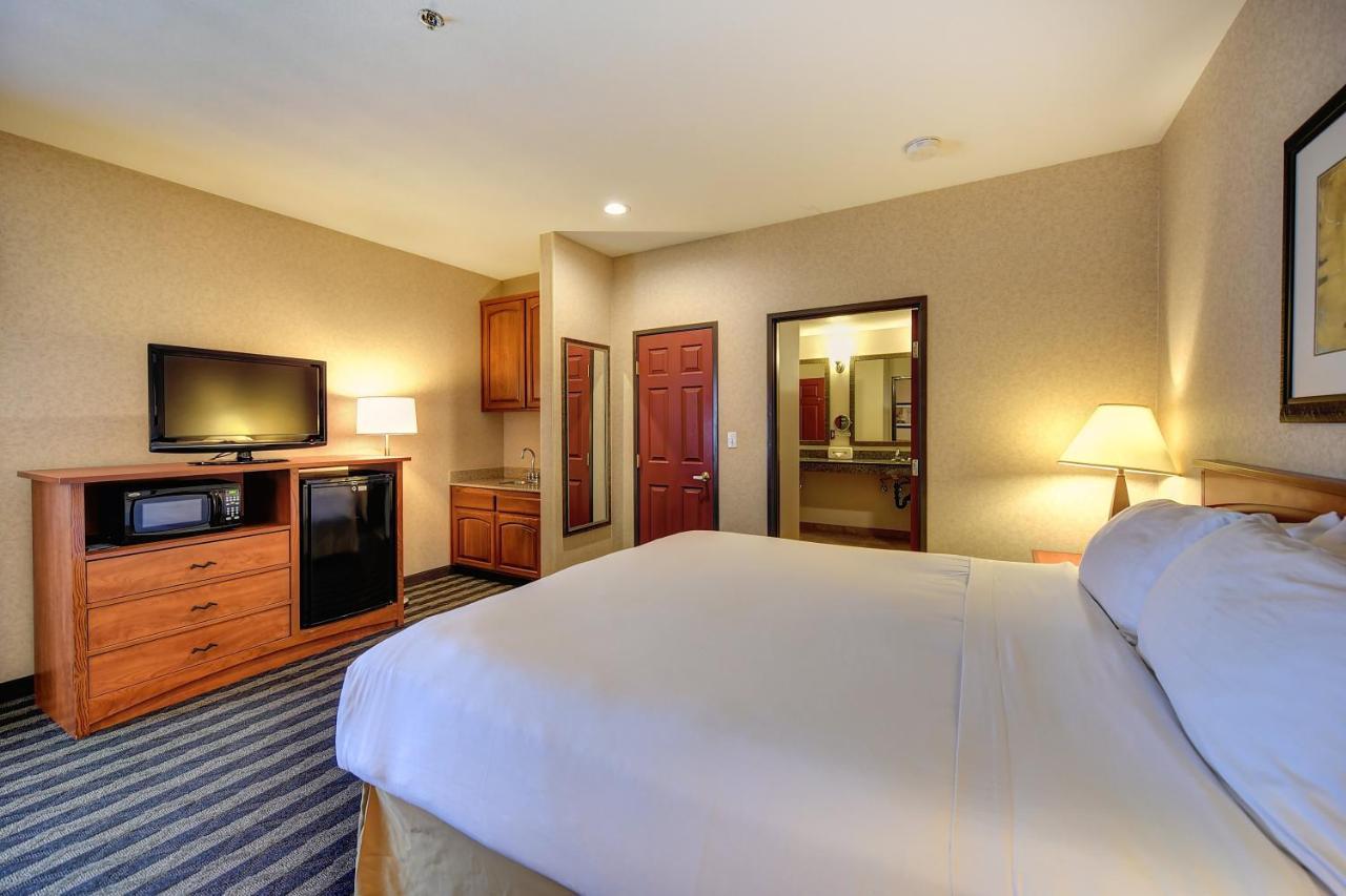 Holiday Inn Express Hotel & Suites Manteca By Ihg Exteriör bild